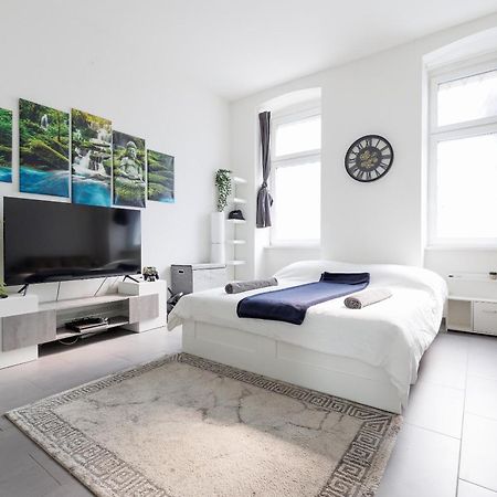 Modern City Apartment In เวียนนา ภายนอก รูปภาพ