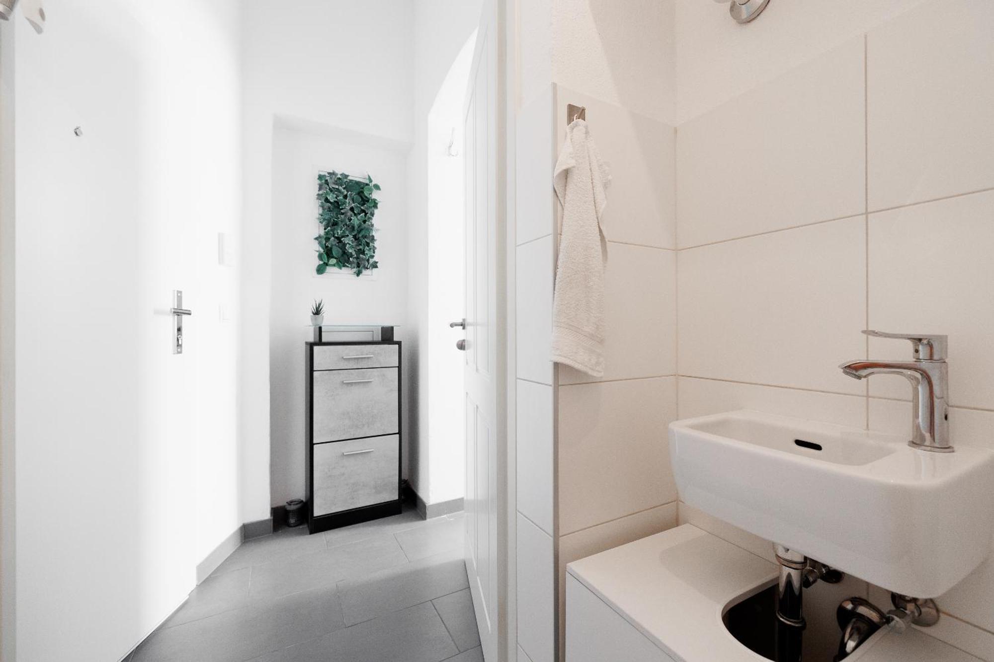 Modern City Apartment In เวียนนา ภายนอก รูปภาพ