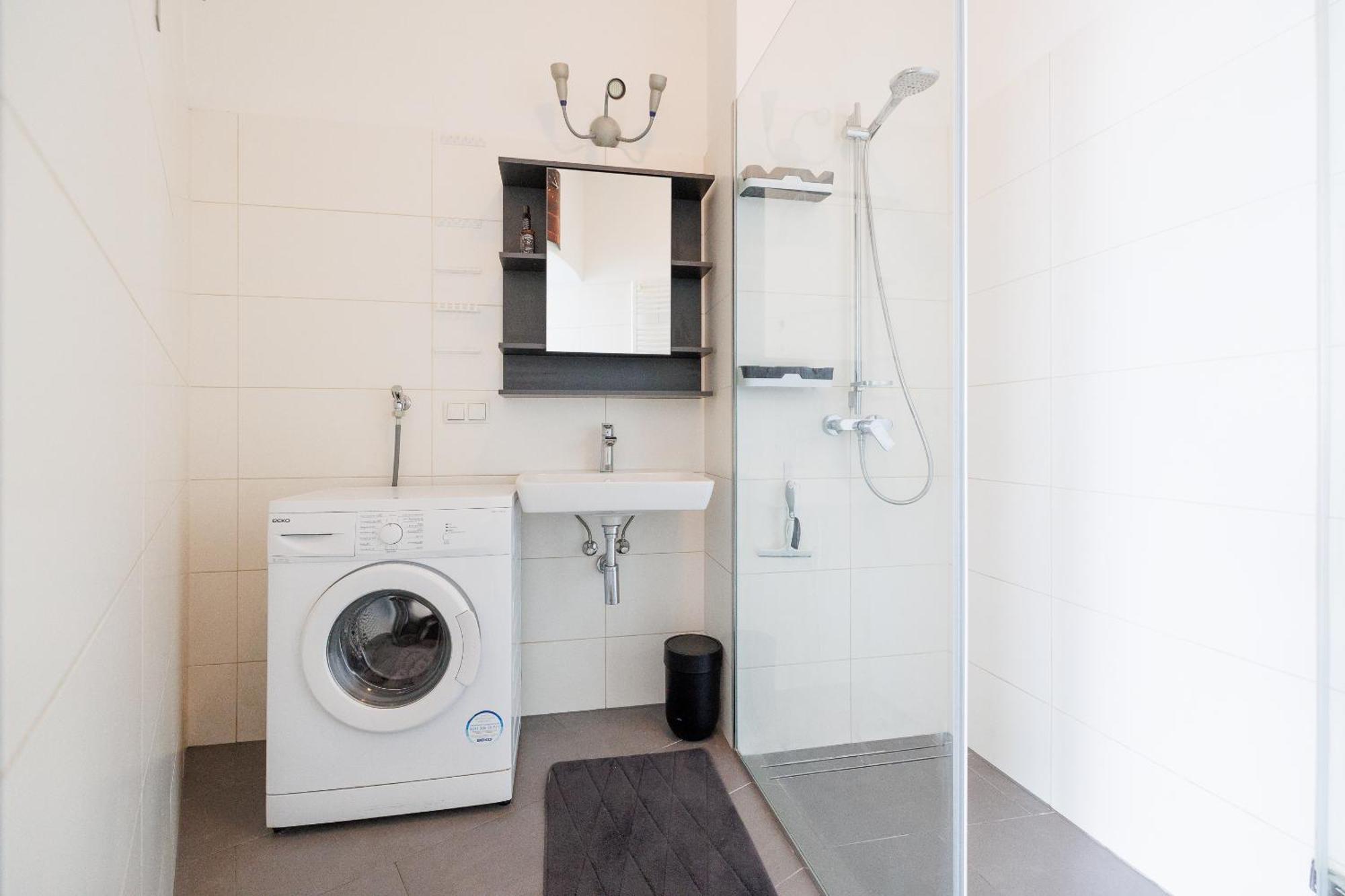 Modern City Apartment In เวียนนา ภายนอก รูปภาพ